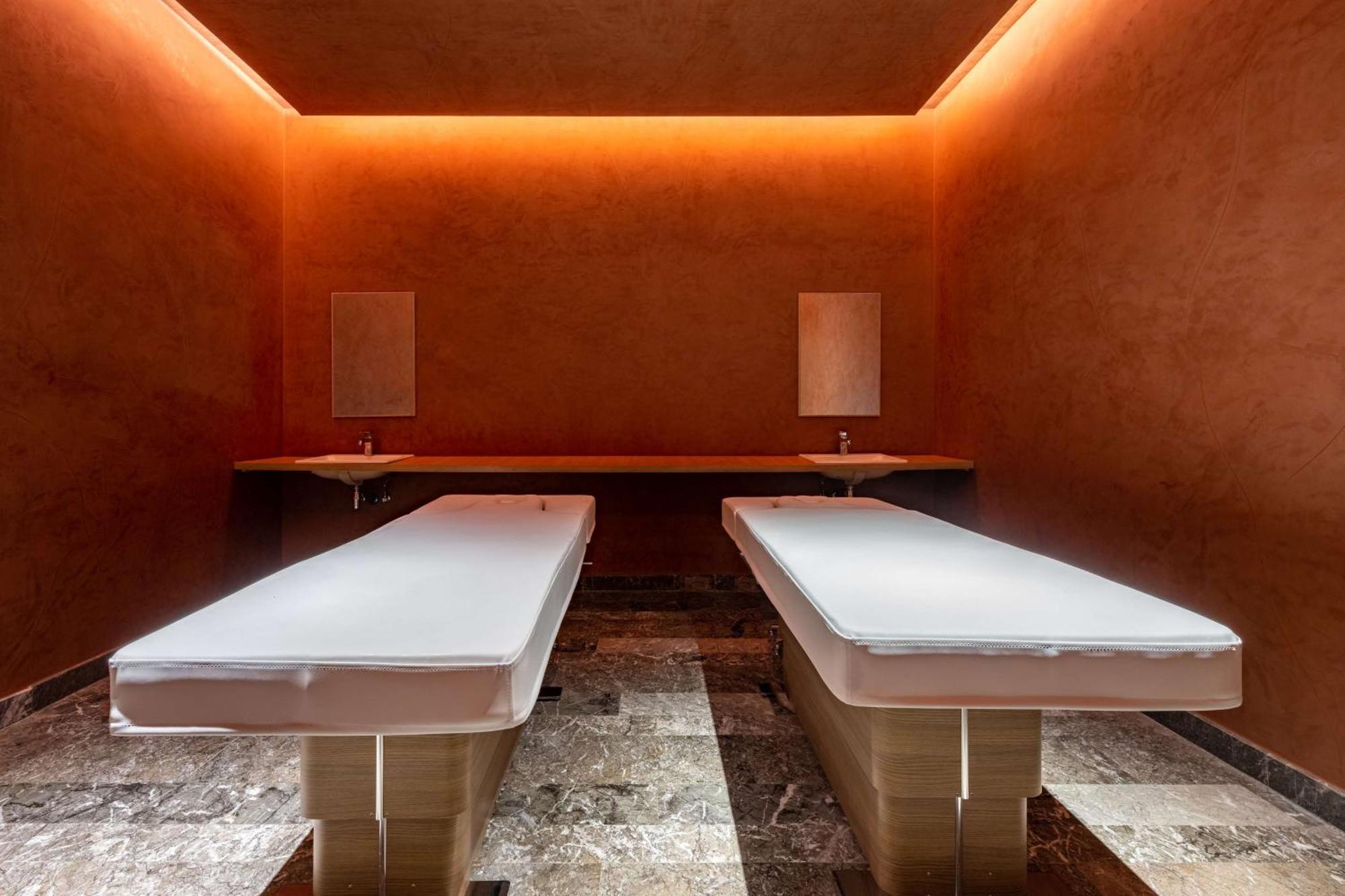 Radisson Blu Resort Al Hoceïma Exteriör bild The spa at The Ritz-Carlton, Hong Kong