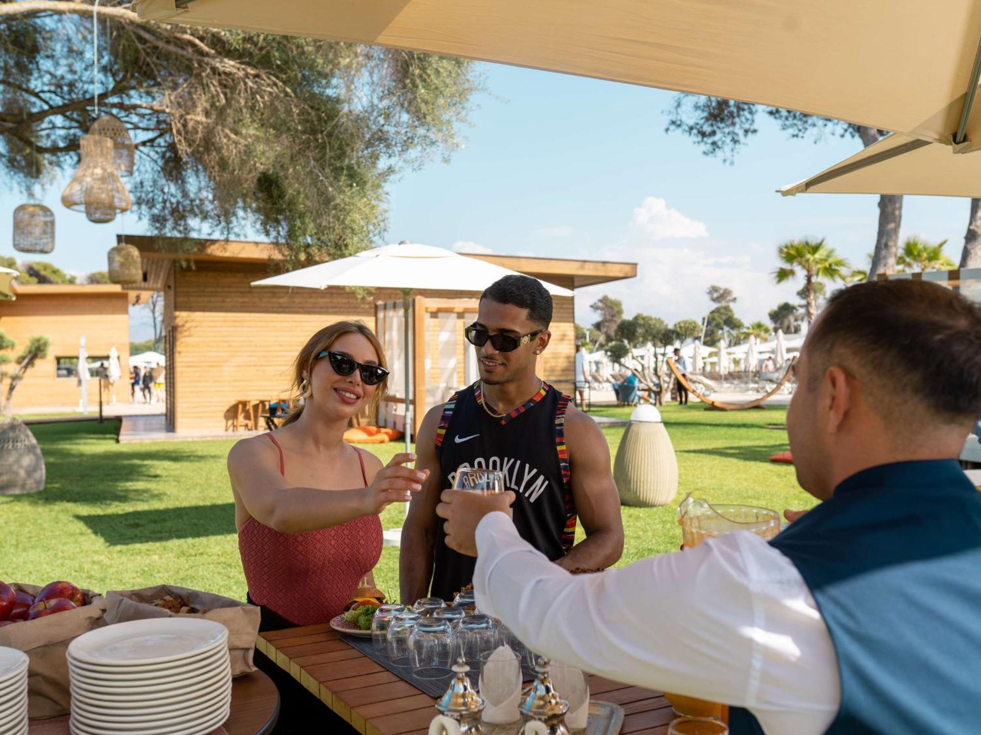 Radisson Blu Resort Al Hoceïma Exteriör bild The Beach Club at the Four Seasons Resort Palm Beach