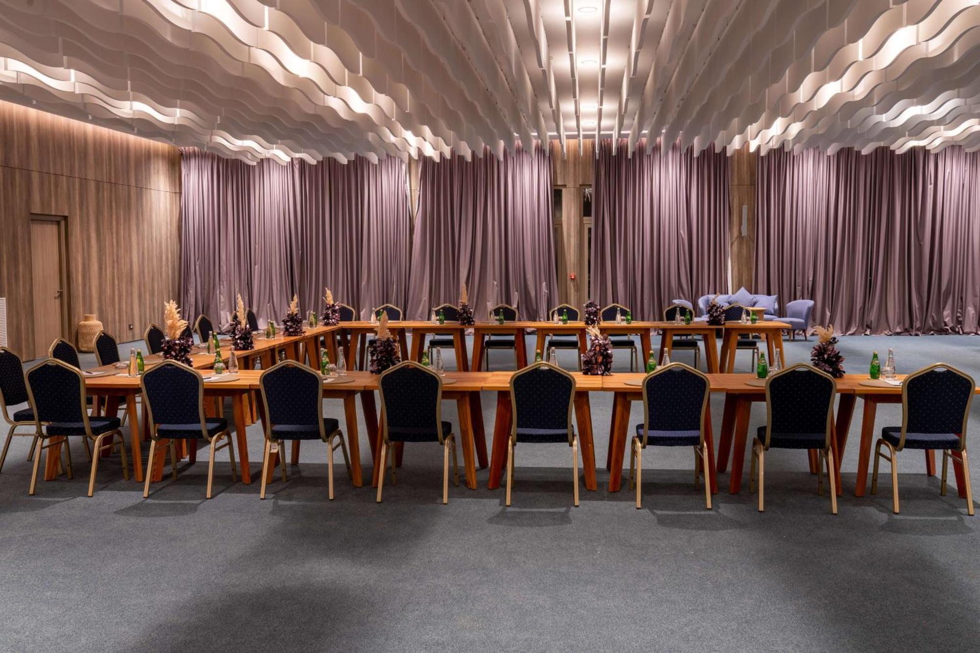 Radisson Blu Resort Al Hoceïma Exteriör bild The conference room